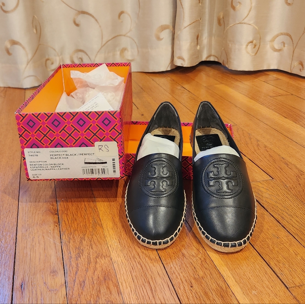 NWT TORY BURCH LOAFERS
